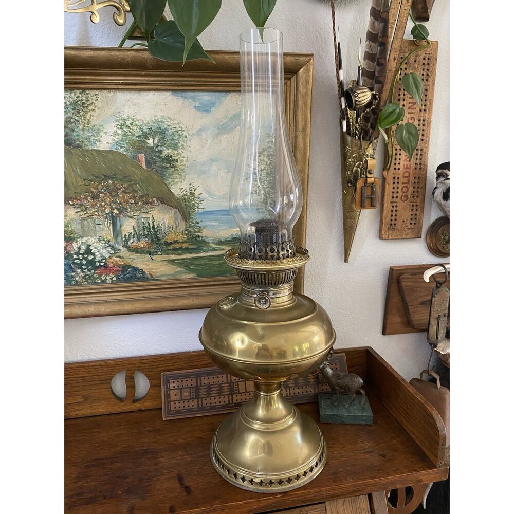 Antique 1904 Rayo Brass Oil Lamp With Glass Chimney Center Burner Brass Lamp